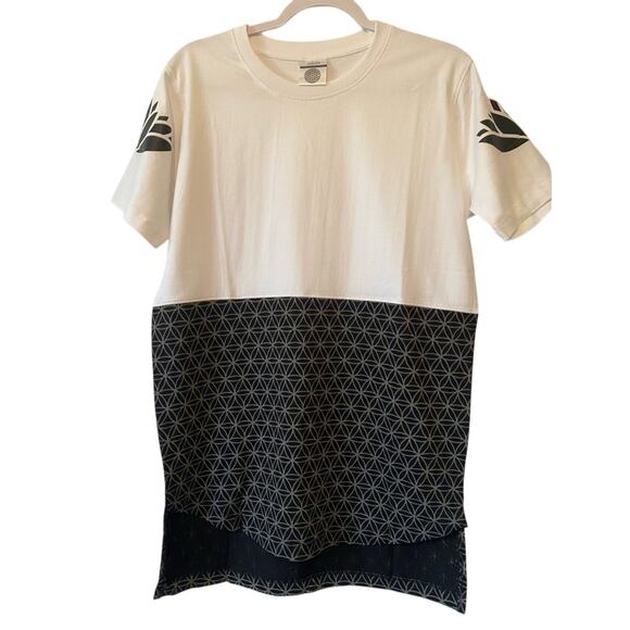 Women's M Black Gray White Cotton Tee Shirt Lotus Colorblock Athleisure Basic - Picture 2 of 8